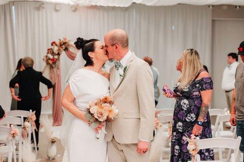 mobile - carousel-hero-element image-1